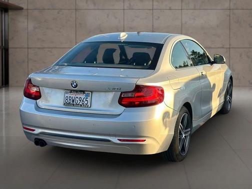 2017 BMW 230 230i