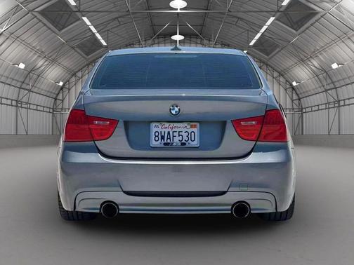 2011 BMW 335 335i