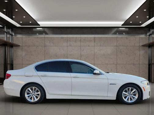 2016 BMW 528 528i