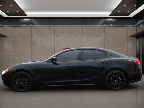2017 Maserati Ghibli Base