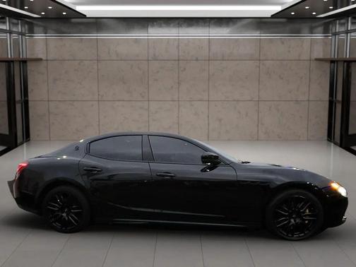 2017 Maserati Ghibli Base