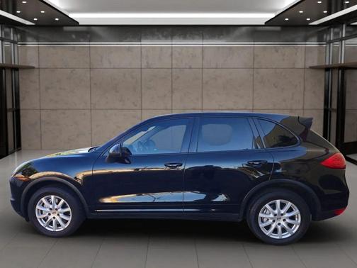 Black 2014 Porsche Cayenne Cayenne