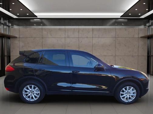 Black 2014 Porsche Cayenne Cayenne
