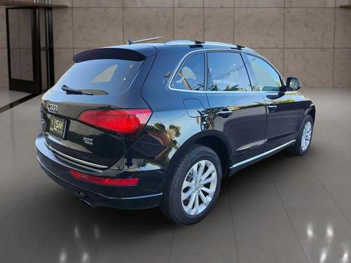 Black 2015 Audi Q5 2.0T Premium