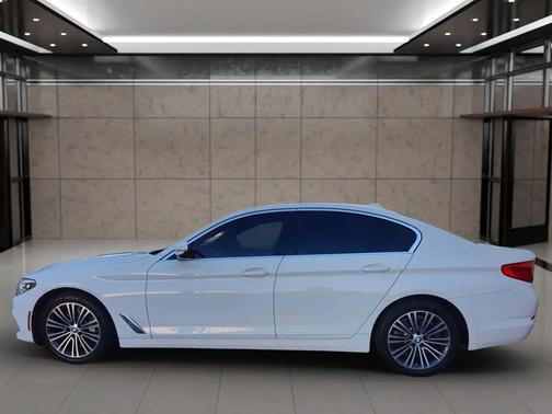 2019 BMW 530 530i