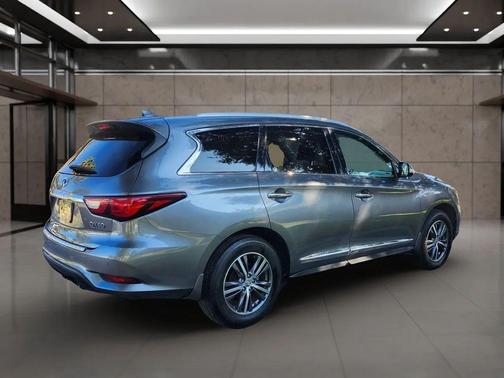 2018 INFINITI QX60 Base