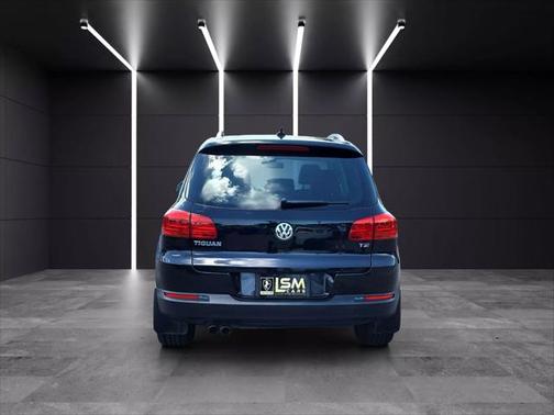 2017 Volkswagen Tiguan 2.0T Wolfsburg Edition