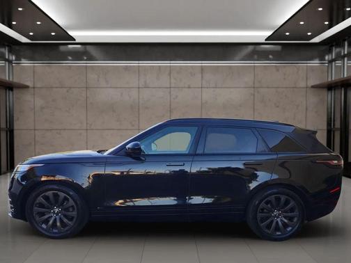 Black 2019 Land Rover Range Rover Velar R-Dynamic SE