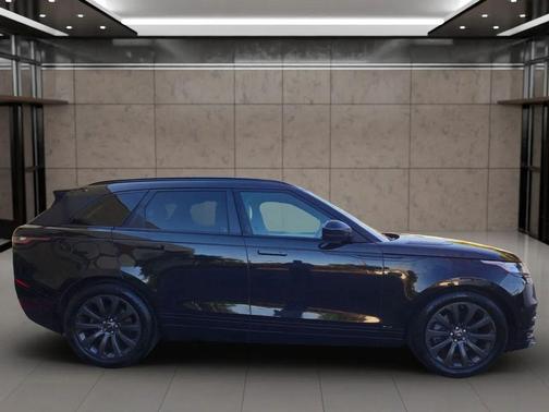 Black 2019 Land Rover Range Rover Velar R-Dynamic SE