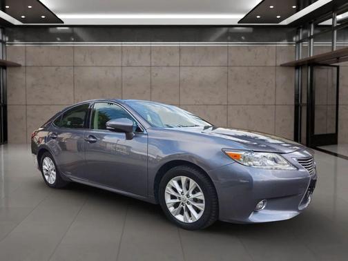 2014 Lexus ES 300h Base