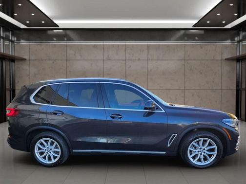 Dark Graphite Metallic 2020 BMW X5 xDrive40i