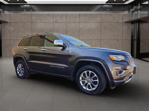 Granite Crystal Metallic Clearcoat 2015 Jeep Grand Cherokee Overland