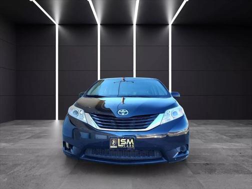 2015 Toyota Sienna LE