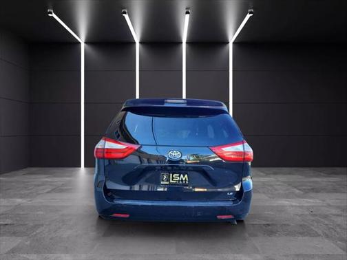 2015 Toyota Sienna LE