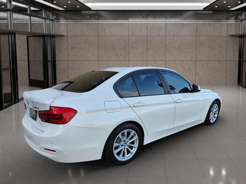 2017 BMW 320 i