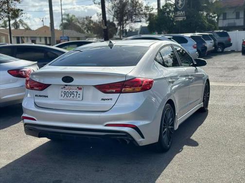 2018 Hyundai ELANTRA Sport