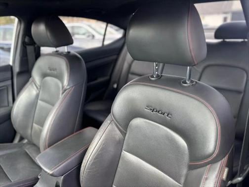 2018 Hyundai ELANTRA Sport