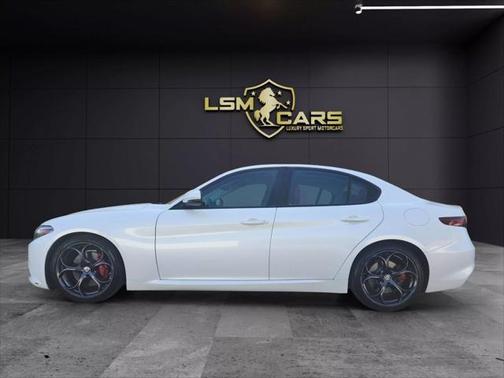 2017 Alfa Romeo Giulia Ti