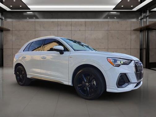 2021 Audi Q3 45 S line Premium