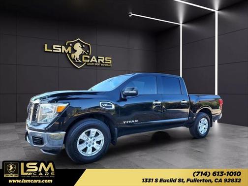 2017 Nissan Titan SV
