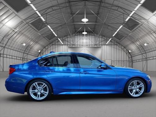 2018 BMW 330e iPerformance