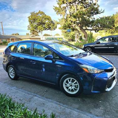 2017 Toyota Prius v Two