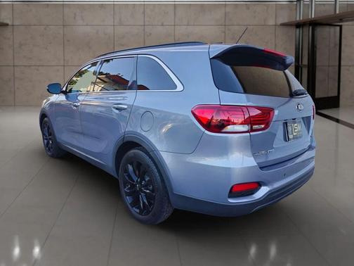2019 Kia Sorento S