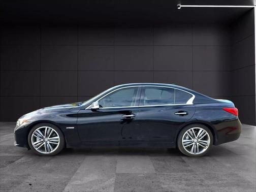 2015 INFINITI Q50 Hybrid Sport