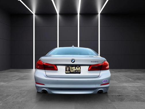 2019 BMW 530e iPerformance