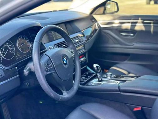 2012 BMW 528 528i