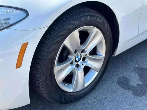 2012 BMW 528 528i