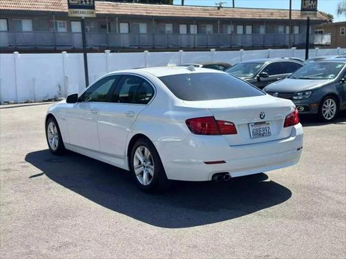 2012 BMW 528 528i