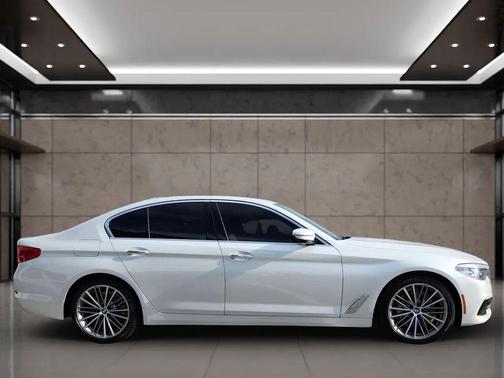 2018 BMW 530 530i
