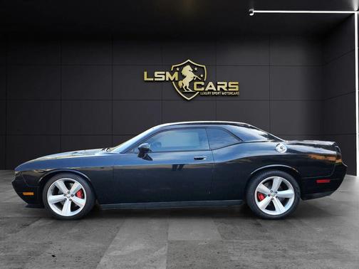 2008 Dodge Challenger SRT8