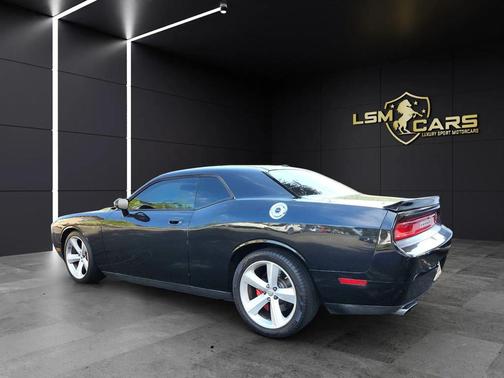 2008 Dodge Challenger SRT8