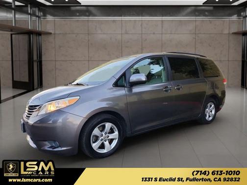 2012 Toyota Sienna LE