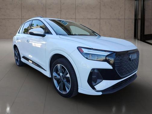 Glacier White Metallic 2023 Audi Q4 e-tron Premium Plus 50 quattro