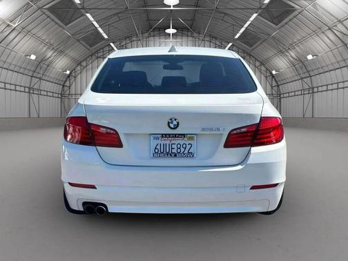 2012 BMW 528 528i