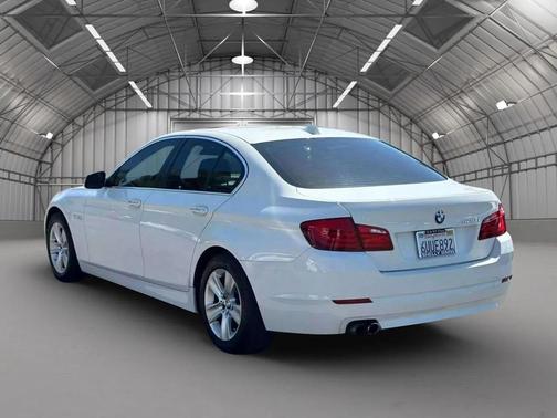 2012 BMW 528 528i