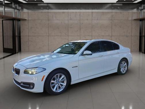 2016 BMW 528 528i