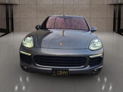 2016 Porsche Cayenne Cayenne