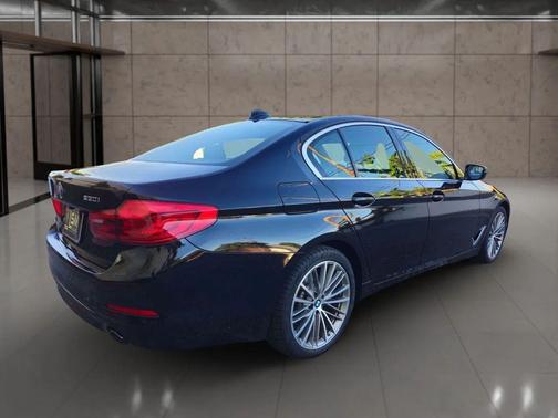 Jet Black 2020 BMW 530 530i