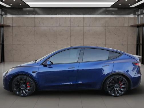 2022 Tesla Model Y Performance Dual Motor All-Wheel Drive