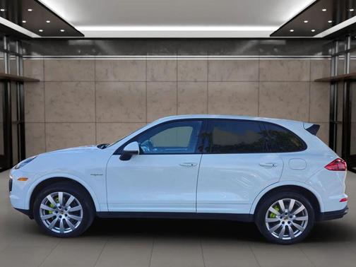 2017 Porsche Cayenne Cayenne S E-Hybrid
