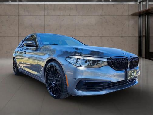 Bluestone Metallic 2019 BMW 530e iPerformance