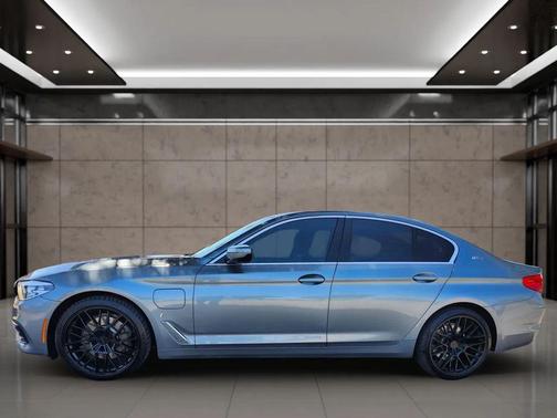Bluestone Metallic 2019 BMW 530e iPerformance
