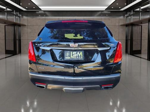 Stellar Black Metallic 2017 Cadillac XT5 Platinum