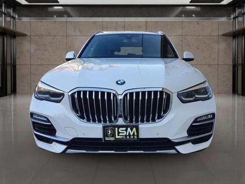 Mineral White Metallic 2020 BMW X5 sDrive40i