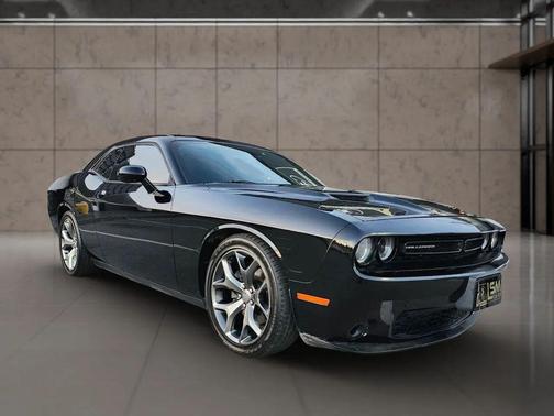 2015 Dodge Challenger SXT Plus