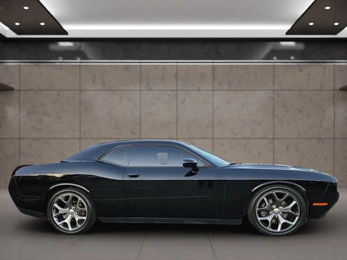 2015 Dodge Challenger SXT Plus